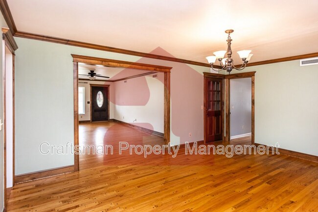 Building Photo - 2807 NW 34th St