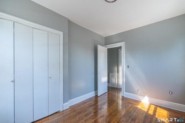Building Photo - 430 Blohm St