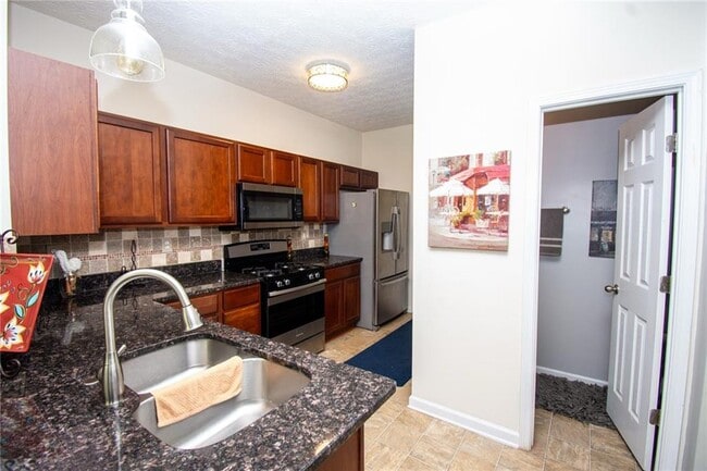 Building Photo - 5680 Cascade Run