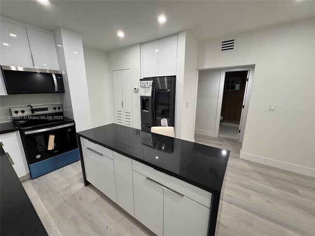 Building Photo - 2353 SW 11th Terrace