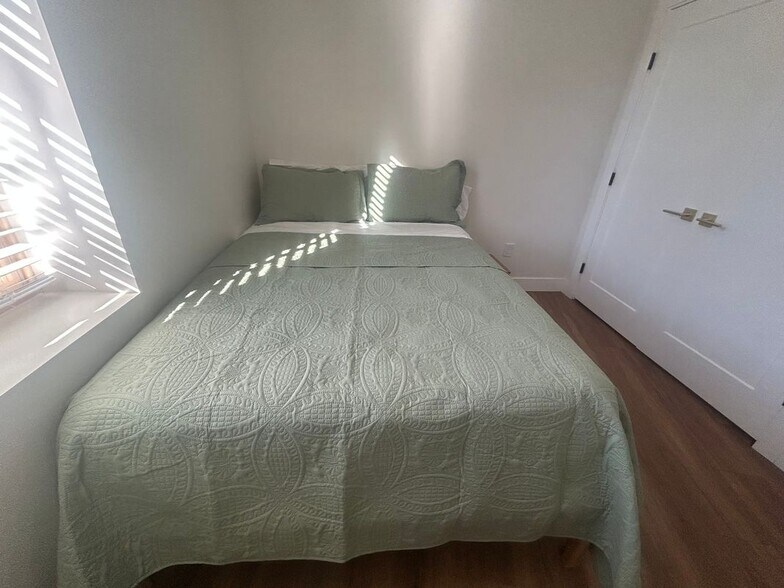 Building Photo - 110 Hotel St