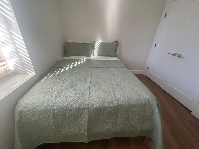 Building Photo - 110 Hotel St