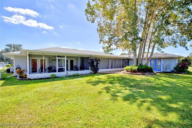 Building Photo - 4706 Mercado Dr