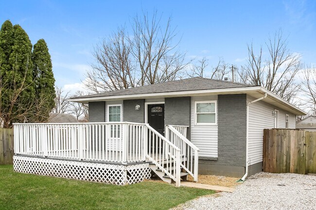 Building Photo - 241 Southard Dr