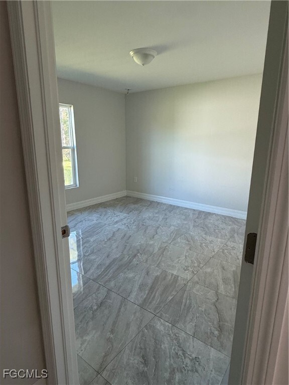 Building Photo - 721 Anaconda Ave S