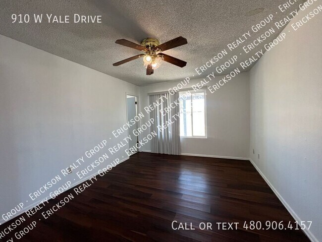 Building Photo - 910 W Yale Dr