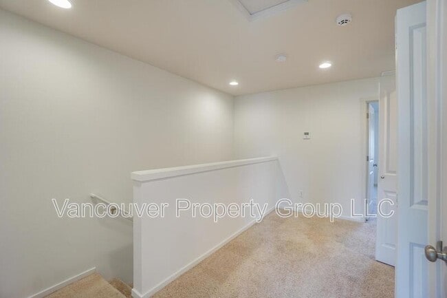 Building Photo - 2153 NE 118th Pl