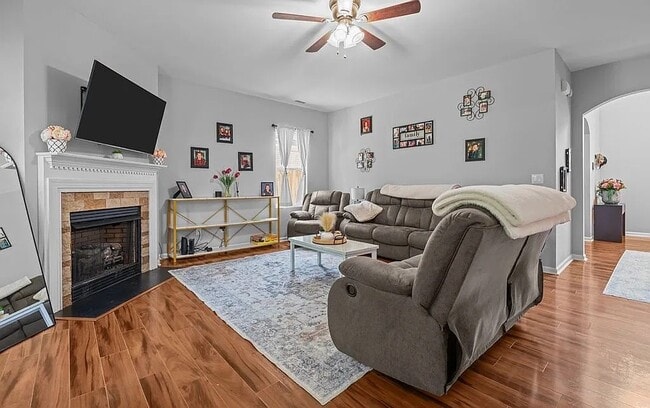 Building Photo - 364 Heathrow Dr