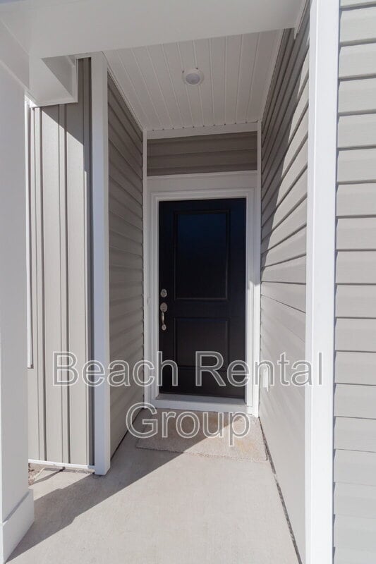 Building Photo - 1375 Speedway St