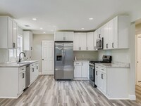 Building Photo - 8903 Flagstone Cir