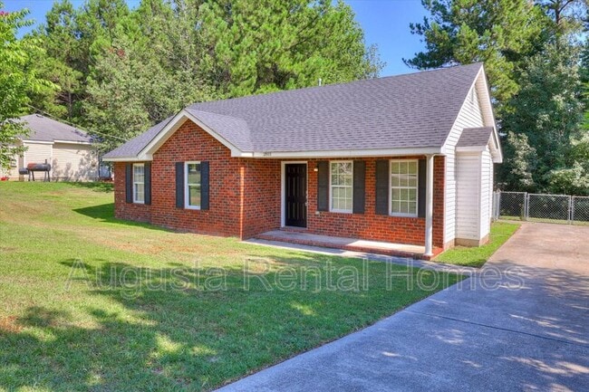 Building Photo - 2811 Bennington Dr