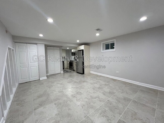 Building Photo - 3148 Cottonwood Ct