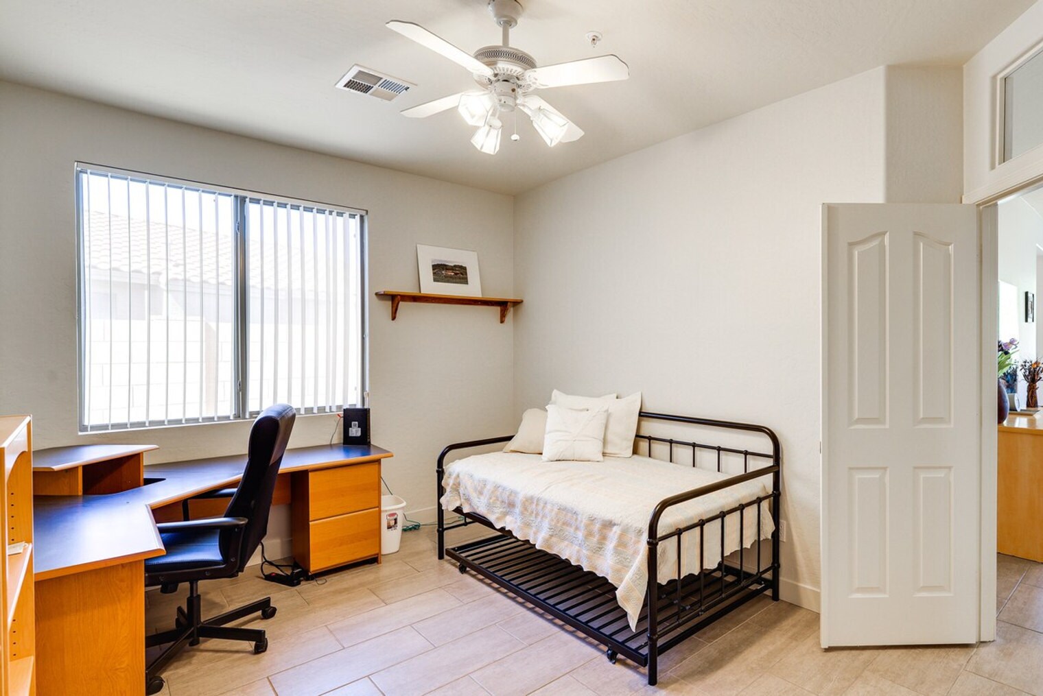 Building Photo - 7316 E Whispering Wind Dr