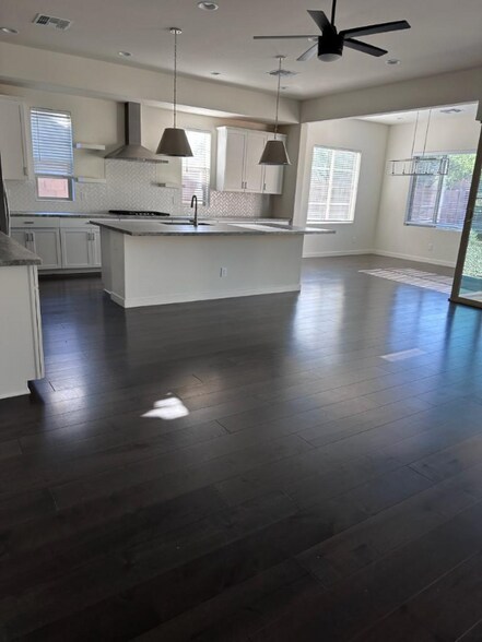 Building Photo - 3427 E Harwell Rd