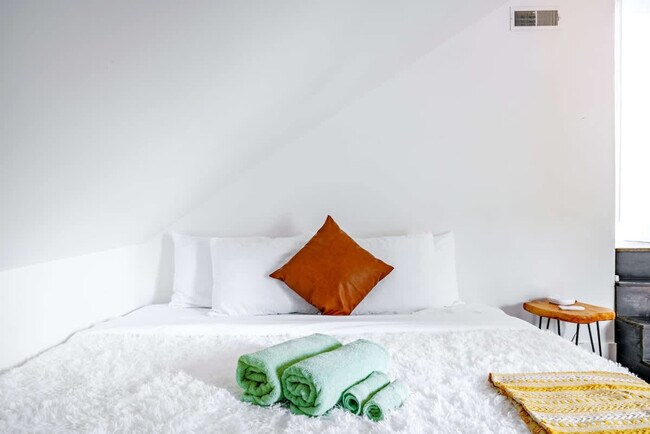 Building Photo - 241 W Water St