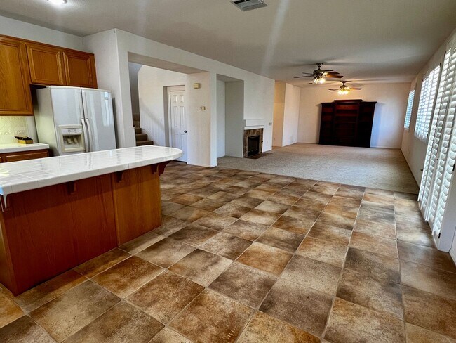 Building Photo - Spacious 4-Bedroom Murrieta Home with Loft & 3-Car Garage
