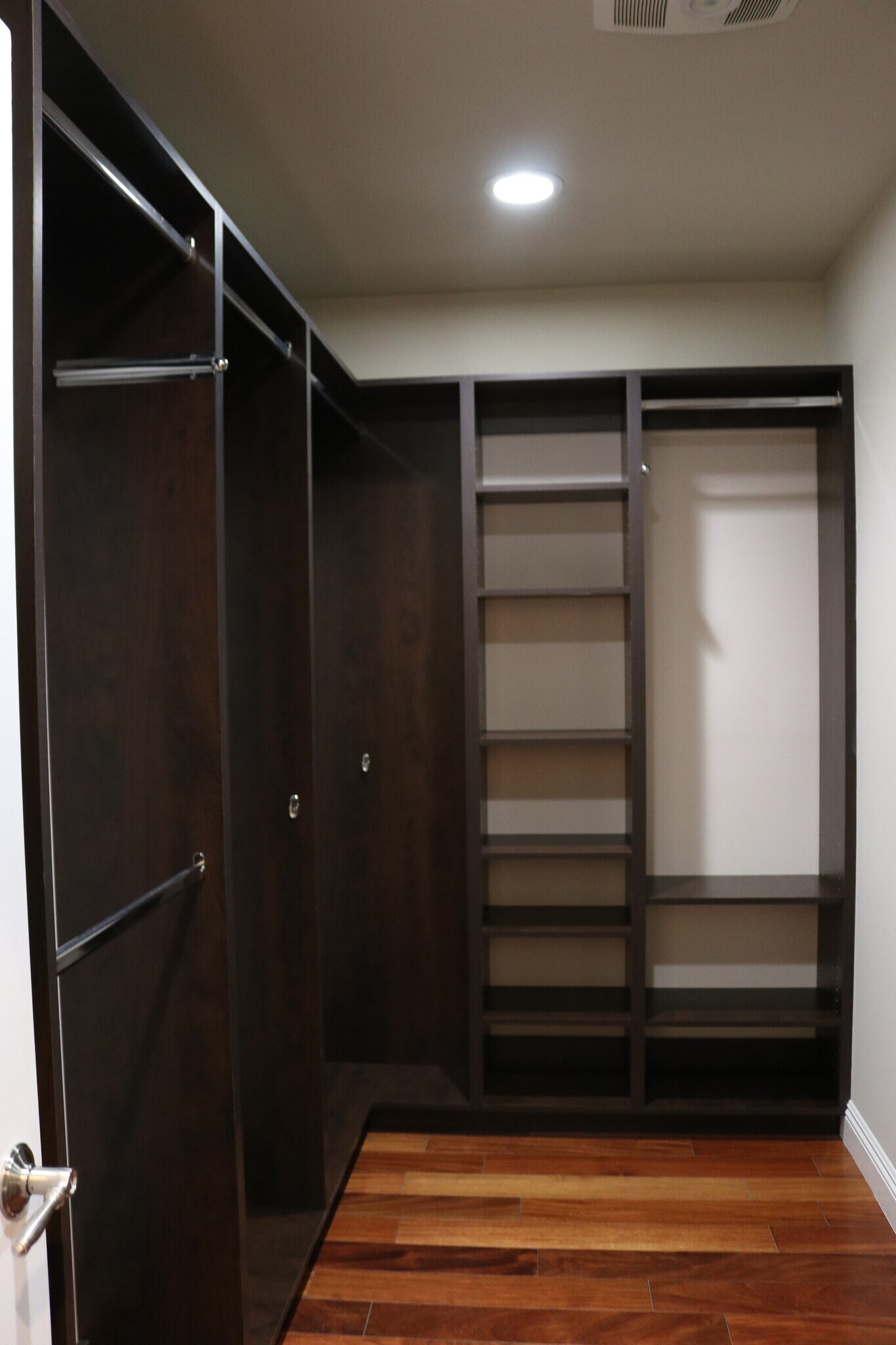 Master Walk In Closet - 6039 Greenbush Ave
