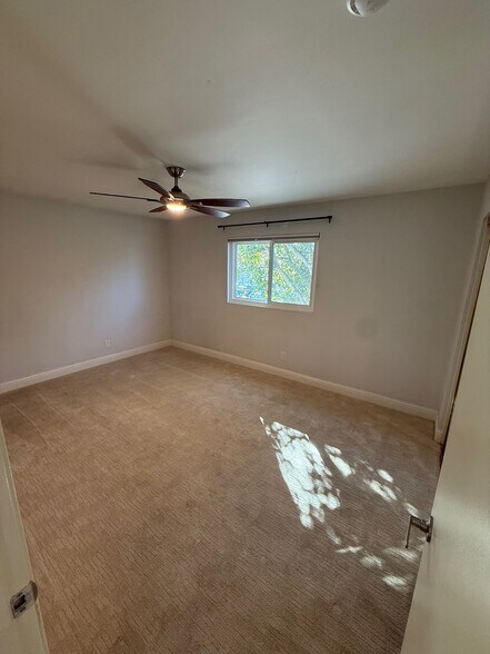 Building Photo - 4238 Vista Panorama Way