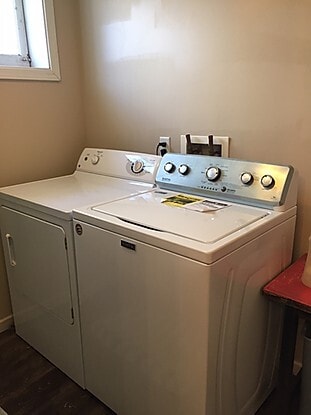 Building Photo - 321 Charles Avenue Southeast