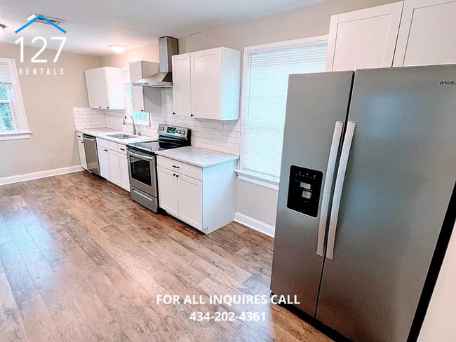 Building Photo - Spacious 2-Bedroom in the Heart of Lynchburg