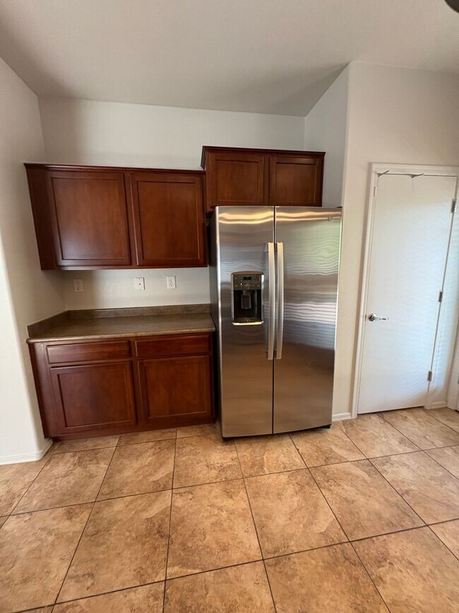 Building Photo - READY TO VIEW NOW-RARE FIND! Fireside at N...