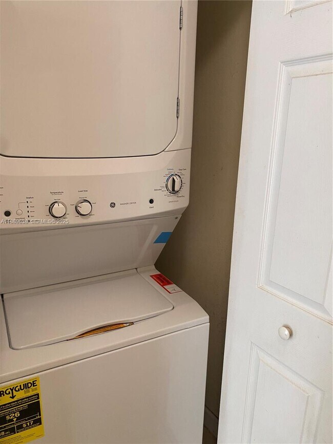 Building Photo - 17021 SW 96th St