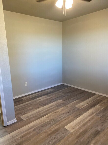 Building Photo - 3311 8th St