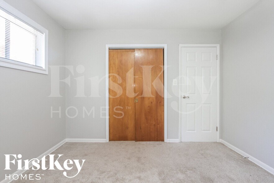 Building Photo - 6605 W 14th St