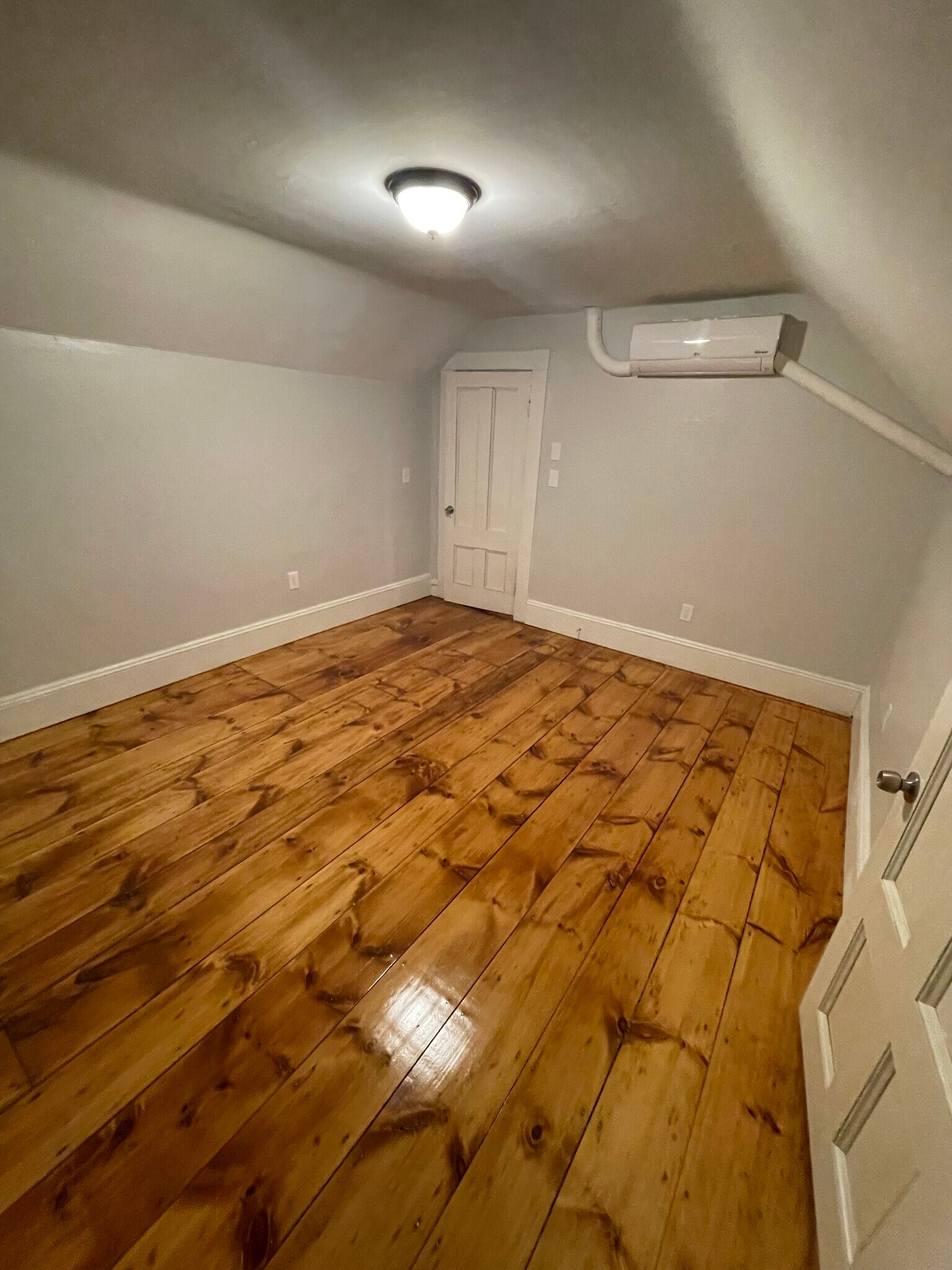 BEDROOM 2 - 403 Beacon St