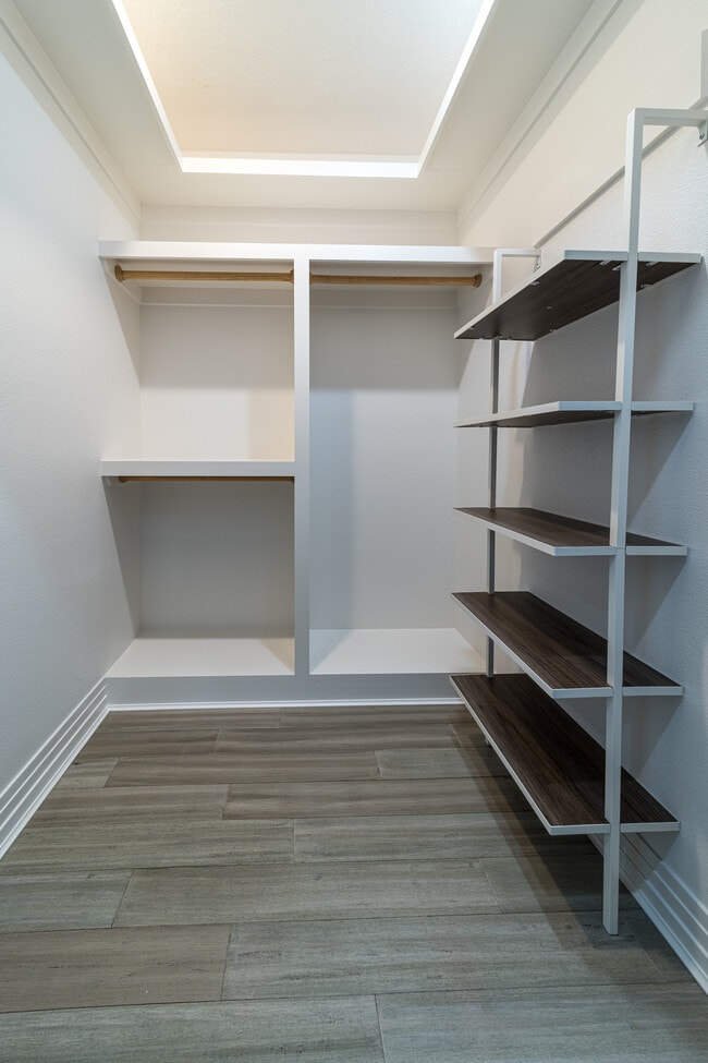 Building Photo - 2325 1st Ave S