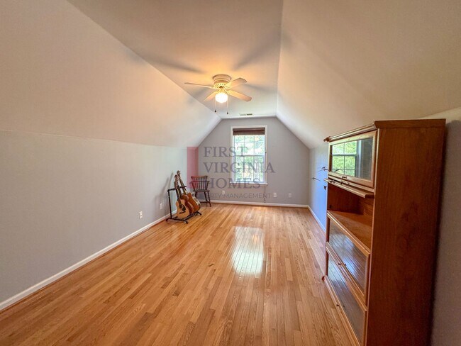Building Photo - Lake Reynovia 3Bed/2.5Bath Rental