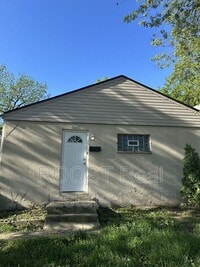 Building Photo - 1865 Agler Rd