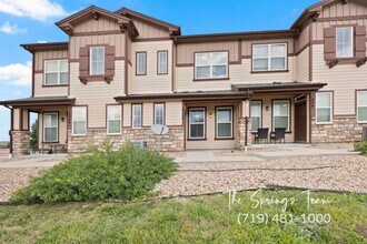 Building Photo - STYLISH & SPACIOUS 2BD TOWNHOME IN STETSON...