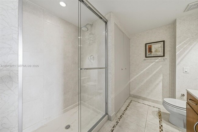 Building Photo - 3610 Yacht Club Dr