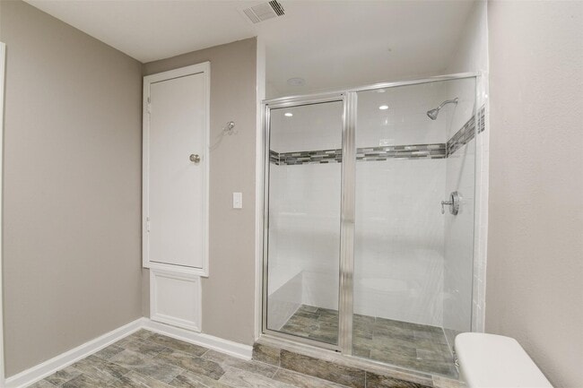 Building Photo - 3491 Balboa Cir