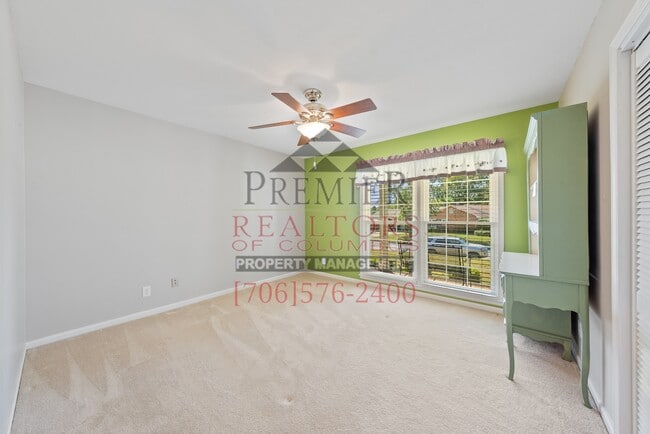 Building Photo - 2335 Nottingham Dr