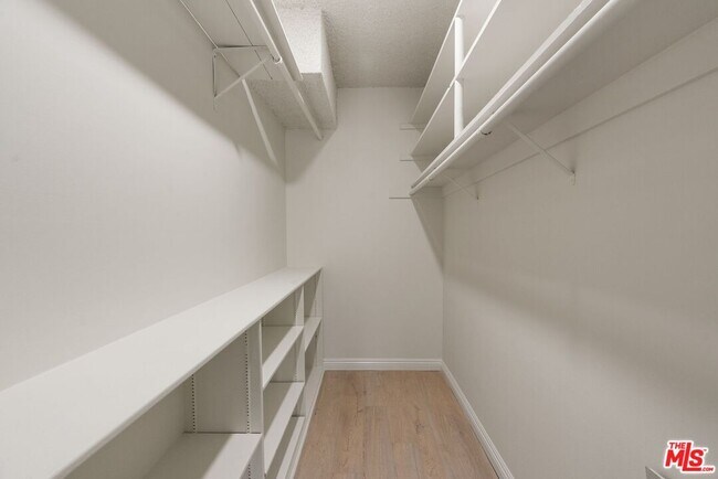 Building Photo - 41 29th Ave