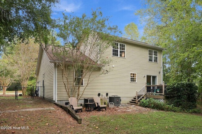 Building Photo - 118 Rolling Hill Dr