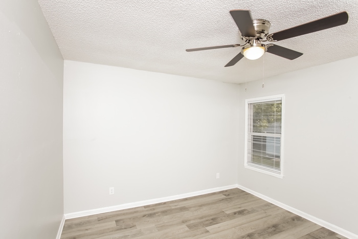 Building Photo - 524 Parlock Rd