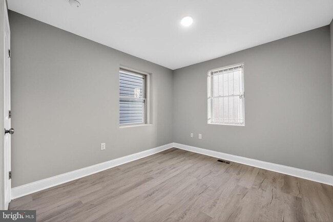 Building Photo - 1208 W Dauphin St