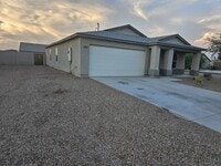 Building Photo - 291 S Picacho Heights Rd