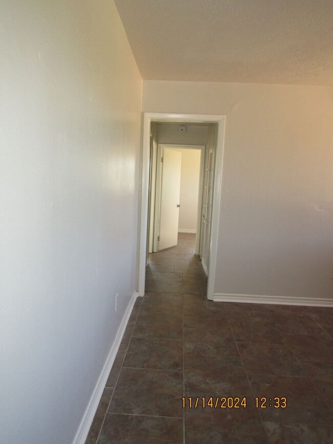 Building Photo - Very nice home on the Lawton's West Side!