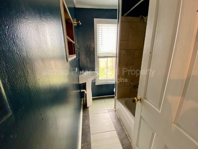 Building Photo - 800 Pierce St