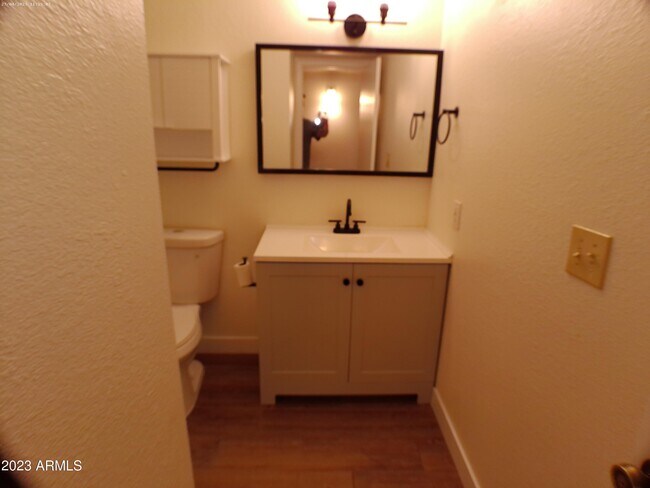 Building Photo - 5226 N 71st Ave
