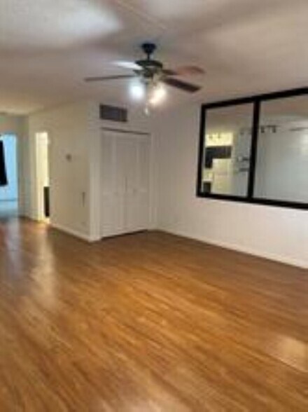 Building Photo - 6200 NE 22nd Way