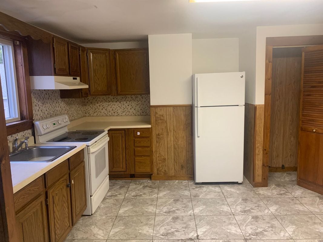 Building Photo - 22 Spring