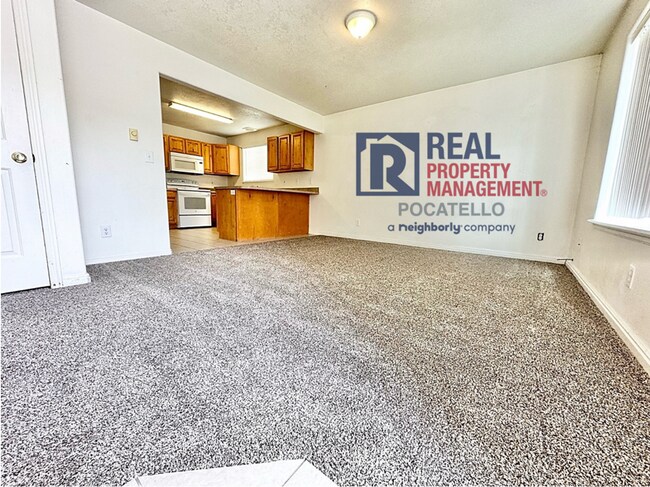 Building Photo - 4353 Opal Ave