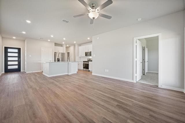 Building Photo - 107 Greenbriar Dr