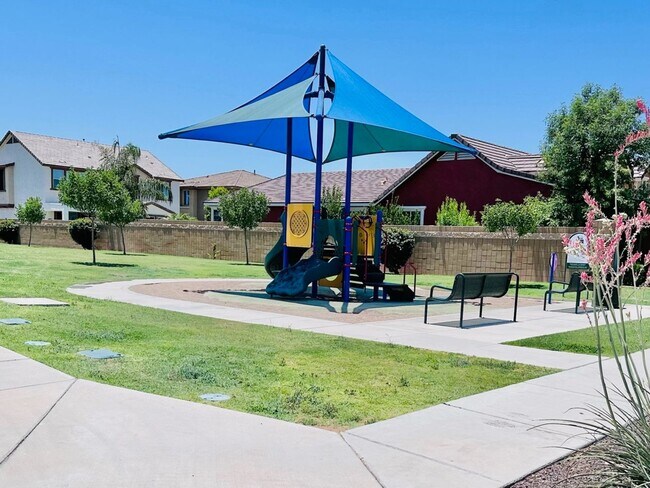 Building Photo - 7507 E Pampa Ave