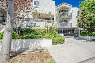 Building Photo - 8577 Rugby Dr